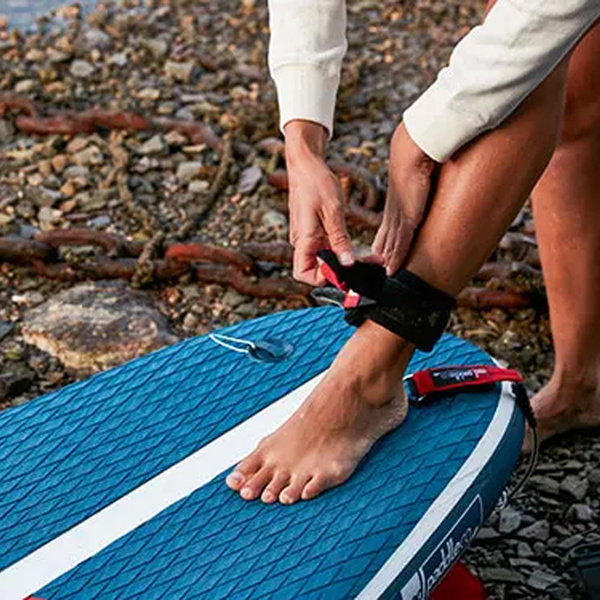 2024 Red Paddle Co 10'6 Ride Stand Up Paddle Board, borsa, pagaia, pompa e guinzaglio - Pacchetto Prime